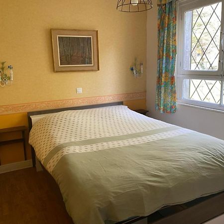 Propriete Bordee D'Etangs, Propice A La Detente Florenville Zewnętrze zdjęcie